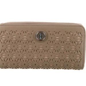 Wallet_Tory Burch like new